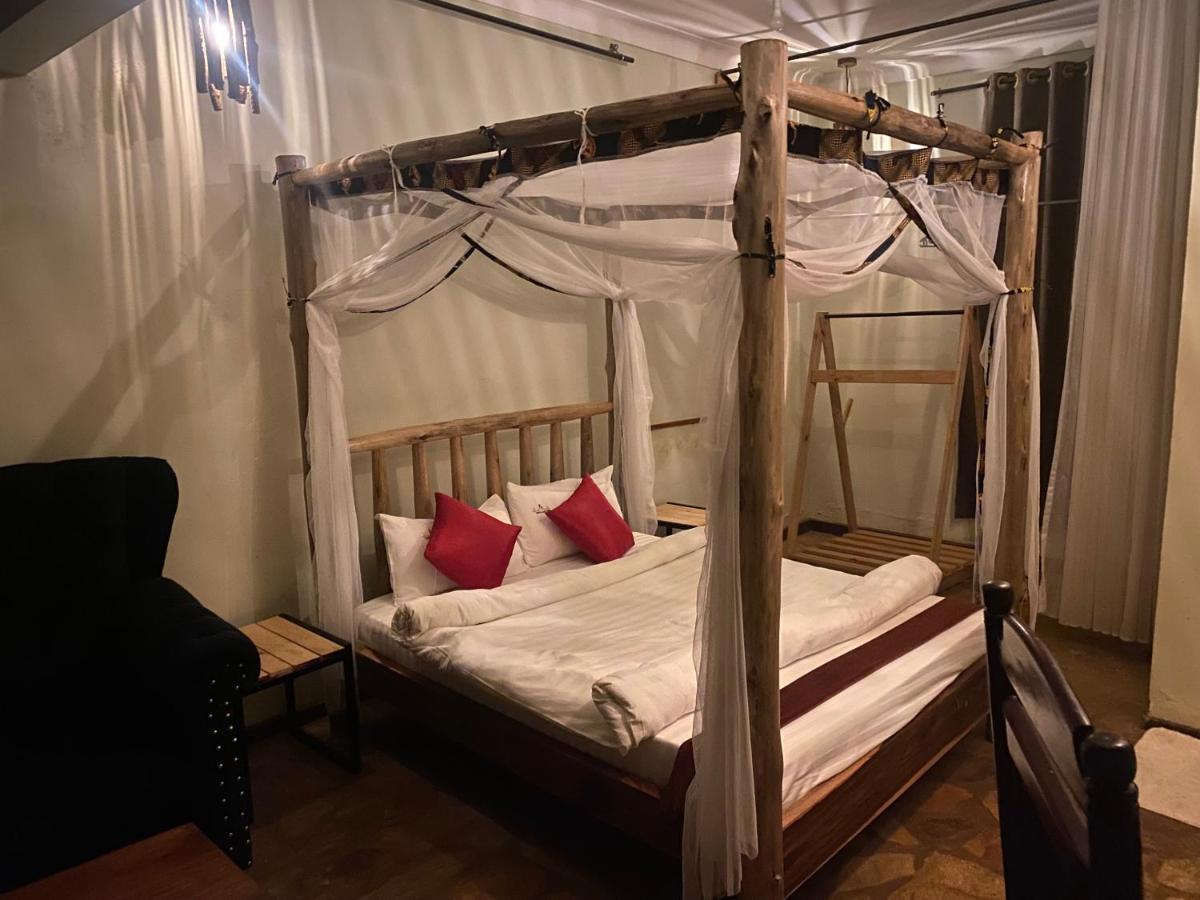 Afro Smile Hotel & Guest House - Jinja Zewnętrze zdjęcie