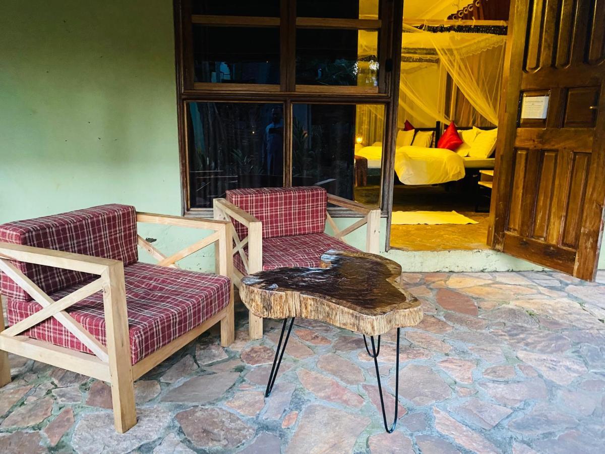 Afro Smile Hotel & Guest House - Jinja Zewnętrze zdjęcie